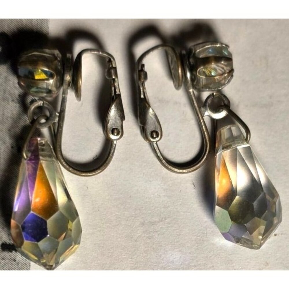 Vintage Laguna Aurora‎ Borealis Crystal Clip-On 1"